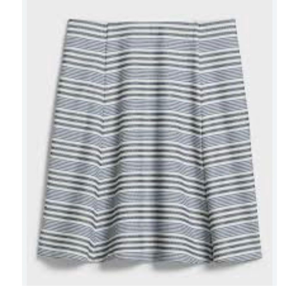 NWOT Banana Republic Knit Textured Blue Striped Fit & Flare Skirt Size XS